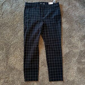 Old Navy high rise pixie pants size 12